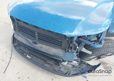 2022 Volvo C40 Recharge Pure Electric P8 Ultimate z USA, uszkodzony, nr VIN YV4ED3GB7N2004221